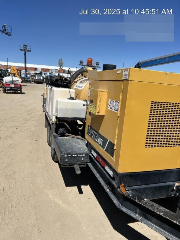 2021 VAC-TRON LP573XDT