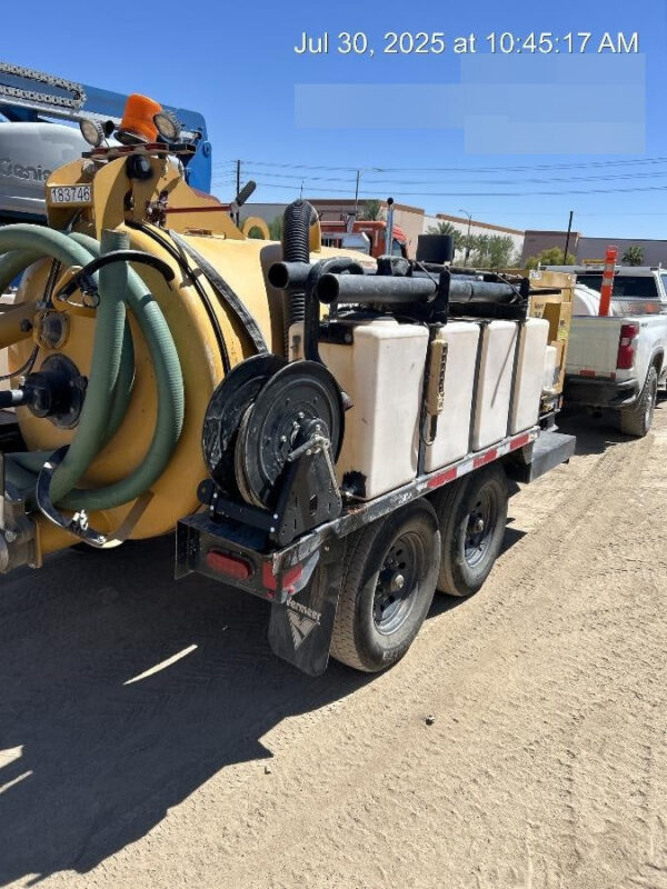 2021 VAC-TRON LP573XDT