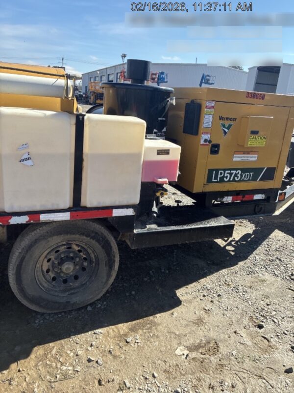 2021 VAC-TRON LP573XDT