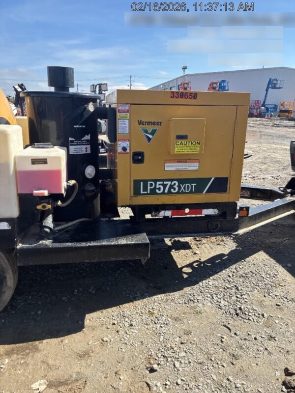2021 VAC-TRON LP573XDT