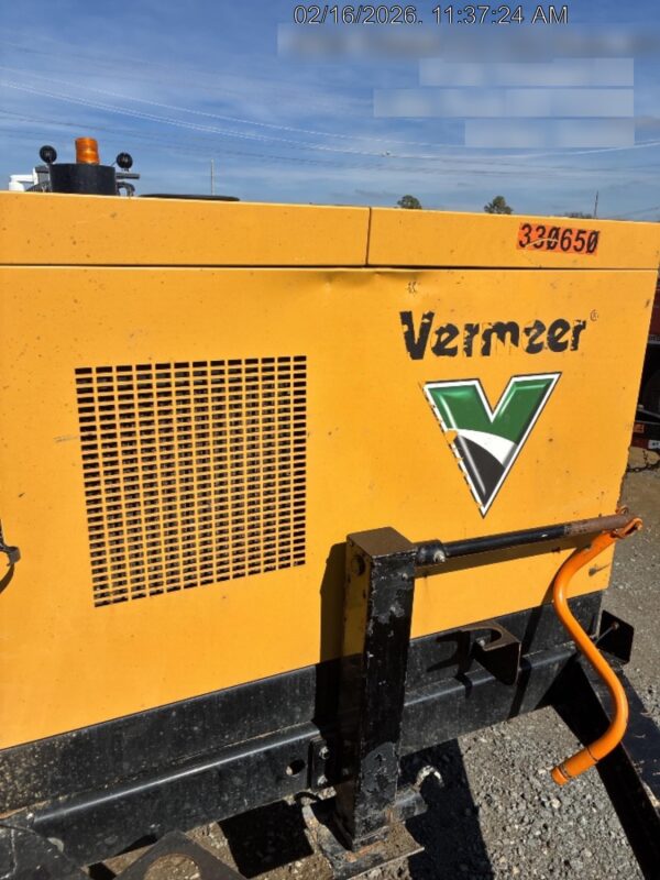 2021 VAC-TRON LP573XDT