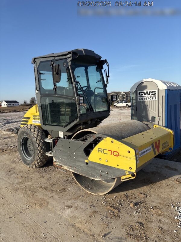2021 WACKER NEUSON RC70