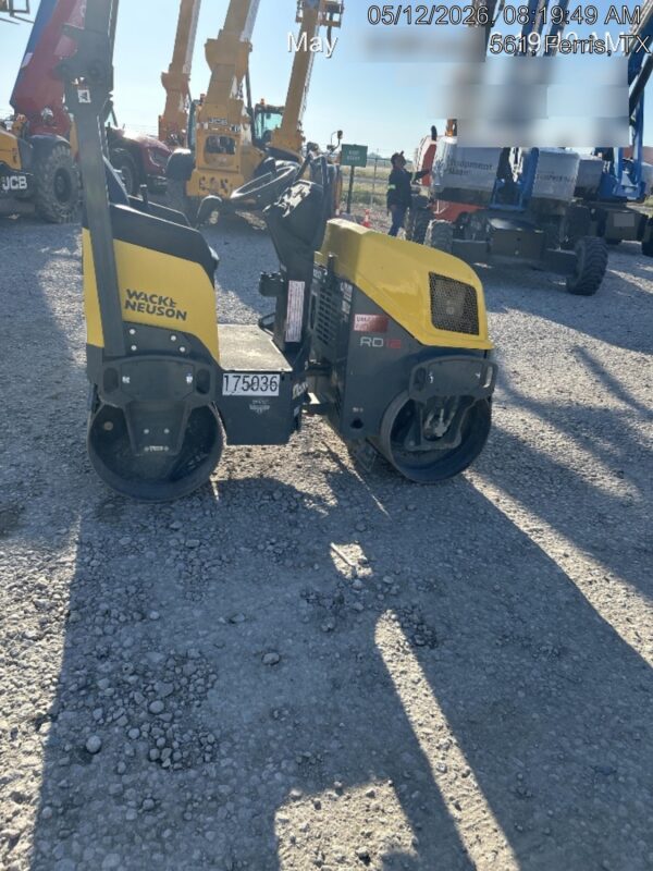 2021 WACKER NEUSON RD12A
