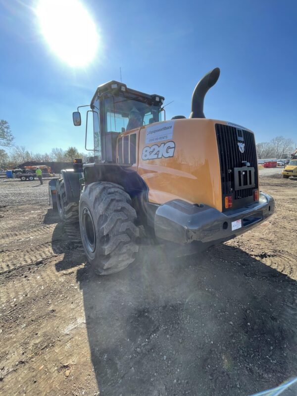 2022 CASE 821G