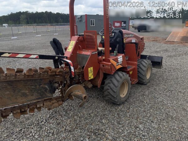 2022 DITCH WITCH RT45A