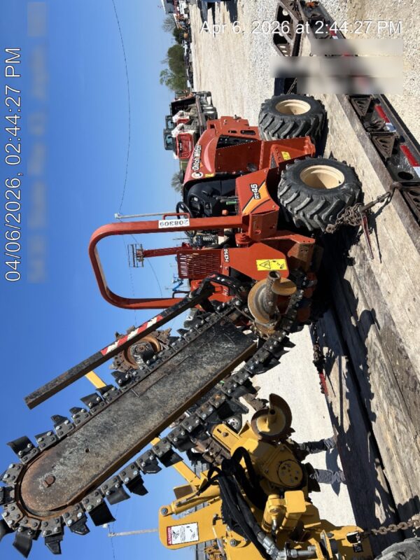 2022 DITCH WITCH RT45A