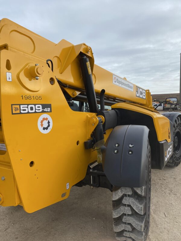 2022 JCB 509-42