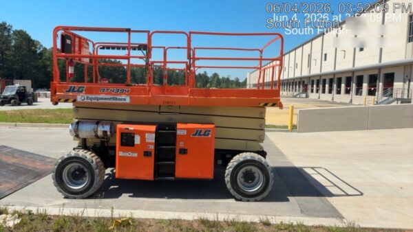 2022 JLG 4394RT