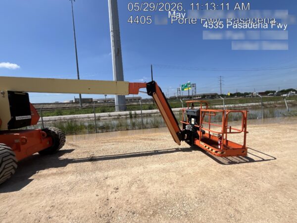 2022 JLG 800AJ
