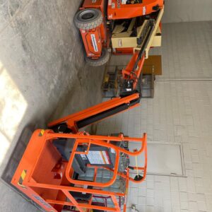 2022 JLG E300AJP