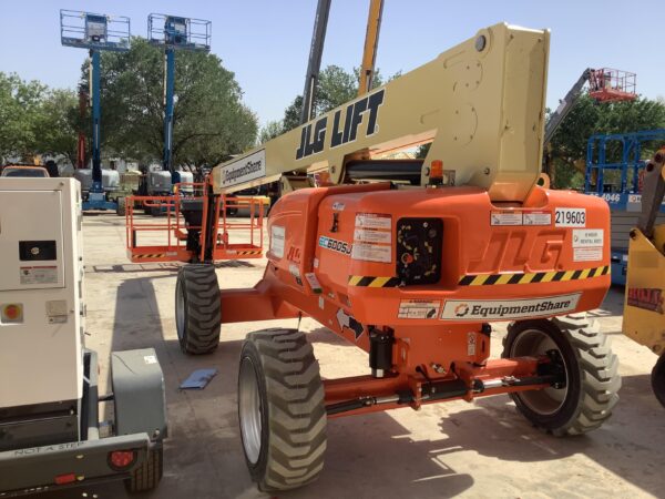 2022 JLG EC600SJ