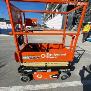 2022 JLG ES1330L