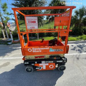 2022 JLG ES1330L