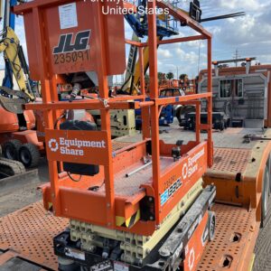 2022 JLG ES1330L