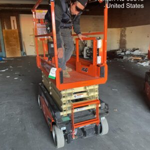 2022 JLG ES1932