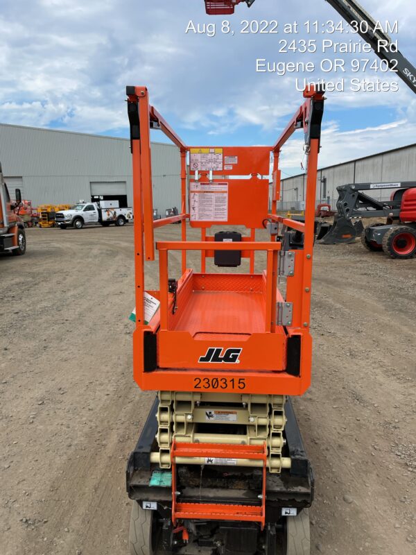 2022 JLG ES1932