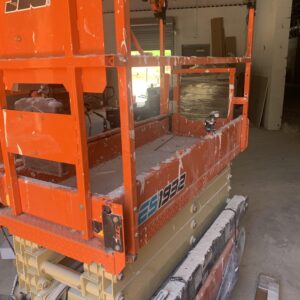 2022 JLG ES1932