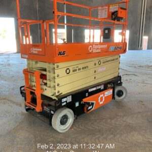 2022 JLG ES3246
