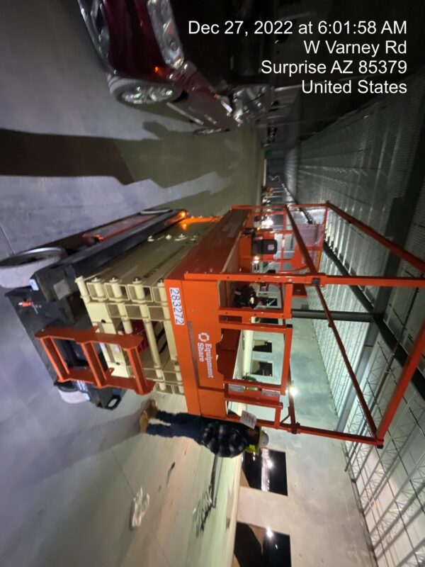 2022 JLG ES3246