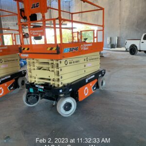 2022 JLG ES3246