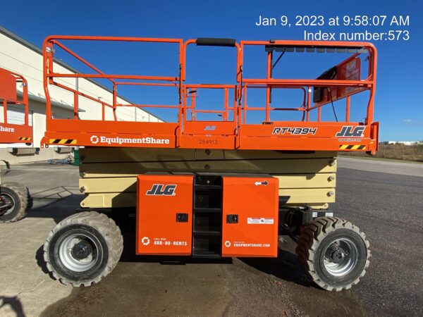 2022 JLG RT4394