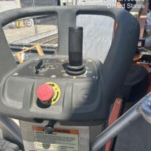 2022 JLG T500J