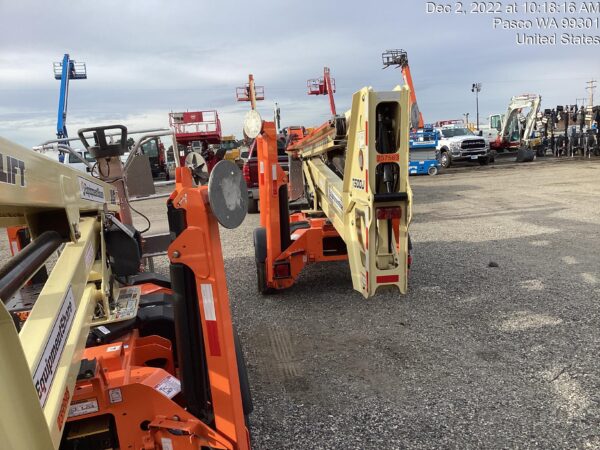 2022 JLG T500J
