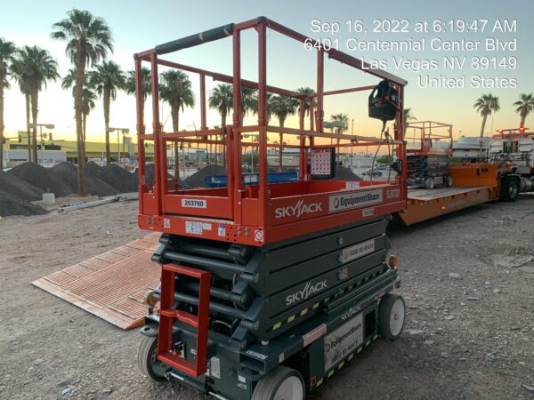 2022 SKYJACK SJ4732