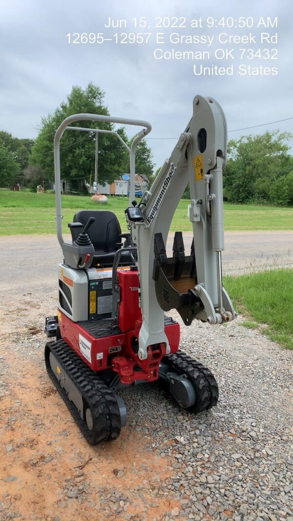 2022 TAKEUCHI TB210R