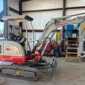 2022 TAKEUCHI TB225R