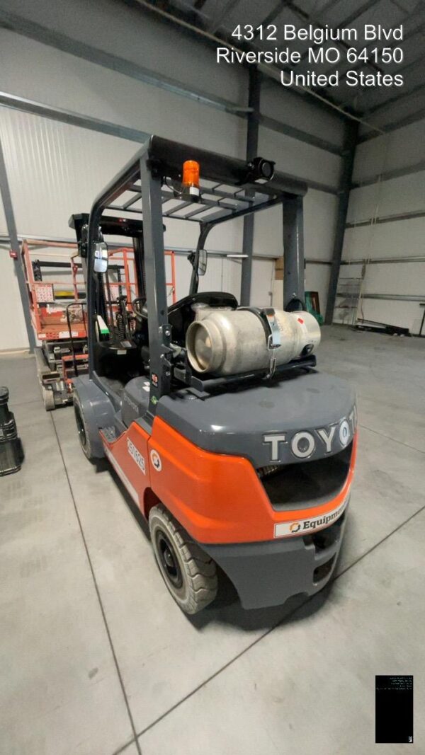 2022 TOYOTA 50-8FGU25