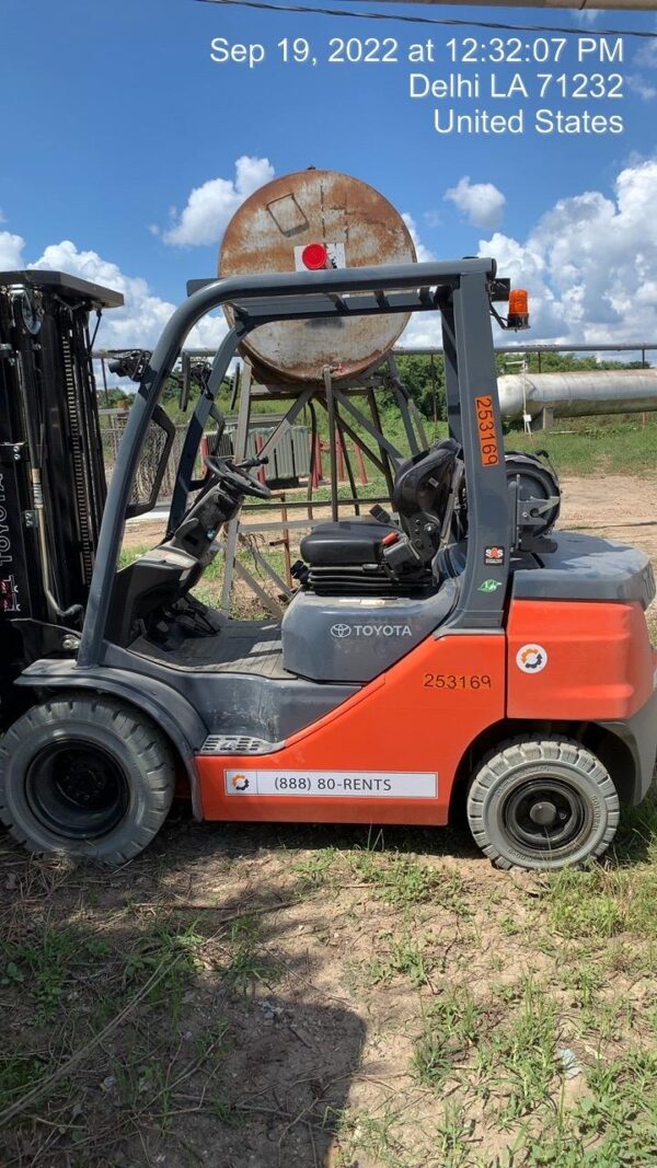 2022 TOYOTA 50-8FGU25