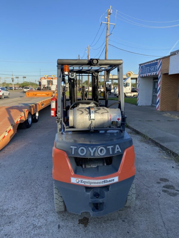 2022 TOYOTA 50-8FGU25