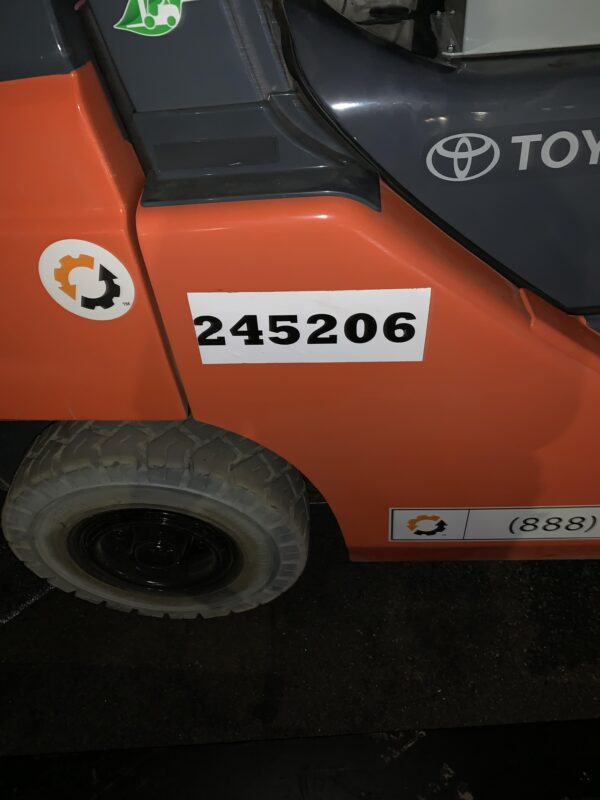 2022 TOYOTA 8FGU25 LP w/ Scale