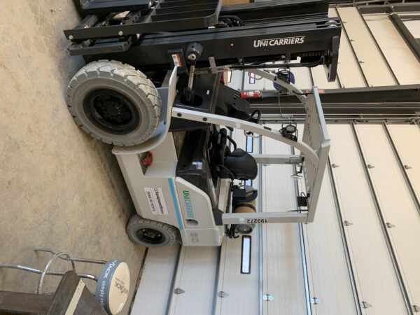 2022 UNICARRIER MJ1F4A35DV