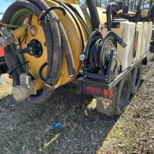 2022 VAC-TRON LP573XDT