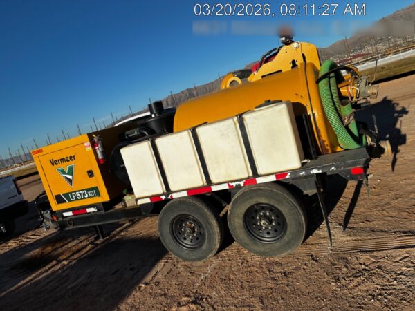 2022 VAC-TRON LP573XDT
