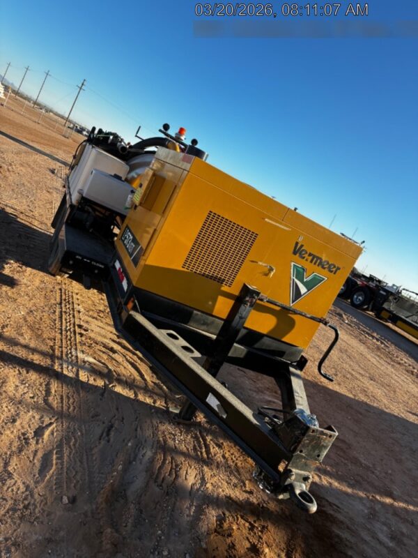 2022 VAC-TRON LP573XDT