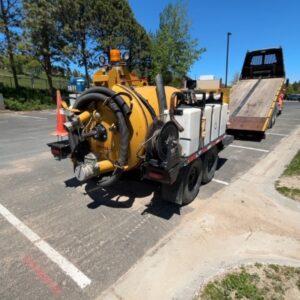 2022 VAC-TRON LP573XDT