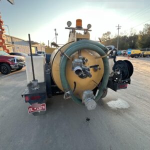 2022 VAC-TRON LP573XDT