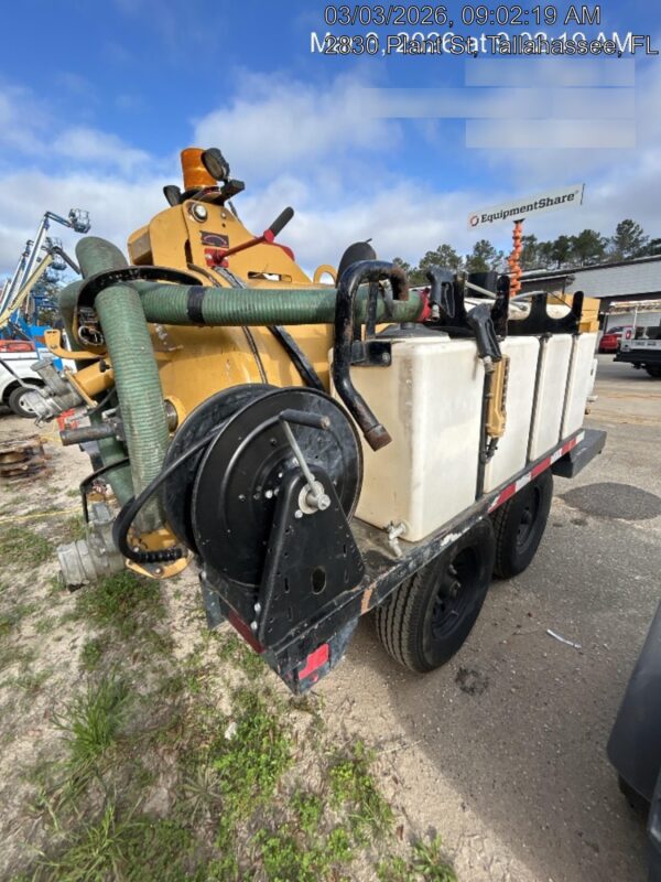2022 VAC-TRON LP573XDT
