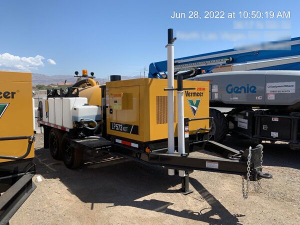 2022 VAC-TRON LP573XDT