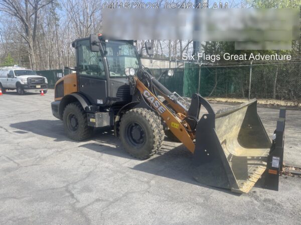 2023 CASE 121F