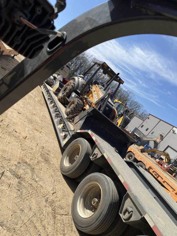 2023 CASE 570N EP