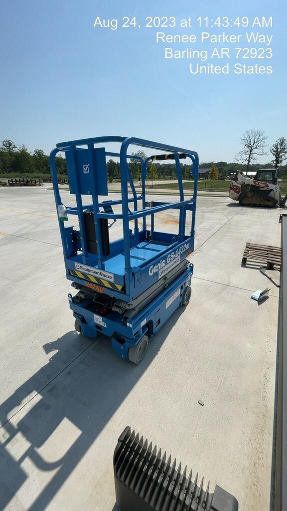 2023 GENIE GS-1432