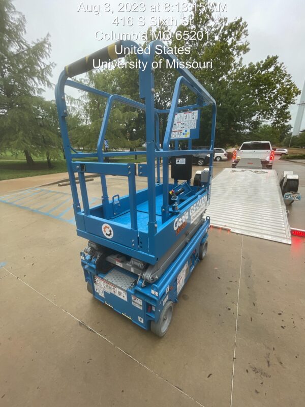 2023 GENIE GS-1432