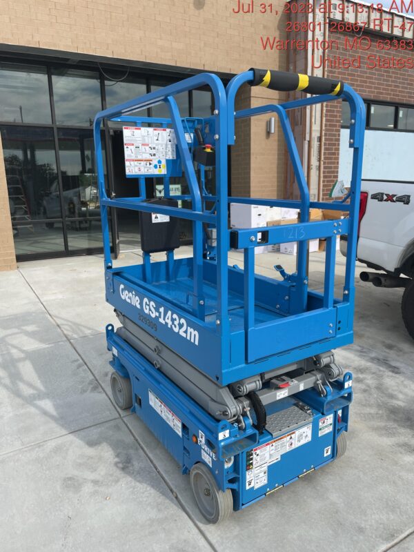 2023 GENIE GS-1432