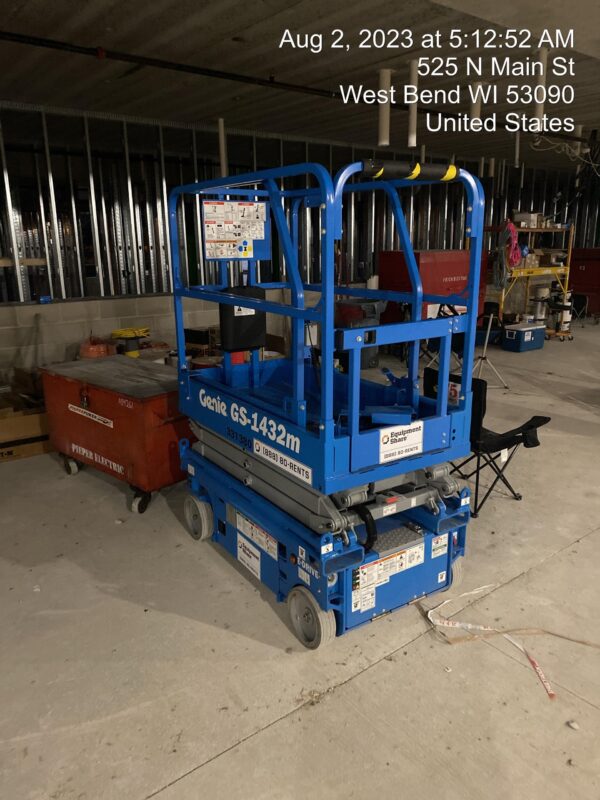 2023 GENIE GS-1432