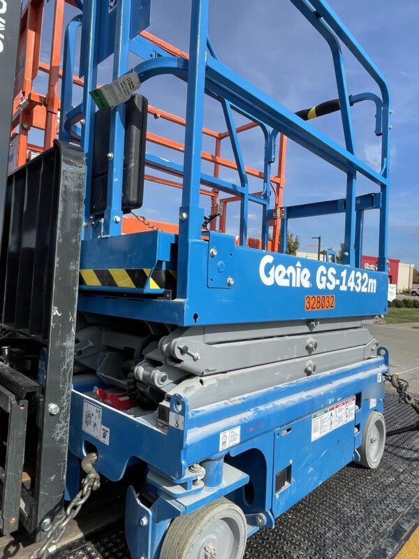 2023 GENIE GS-1432