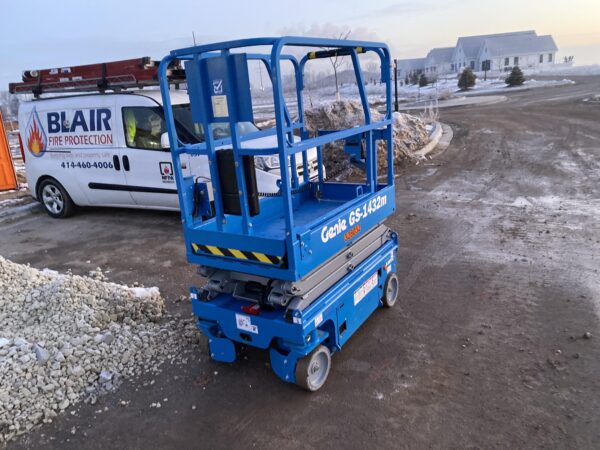 2023 GENIE GS-1432